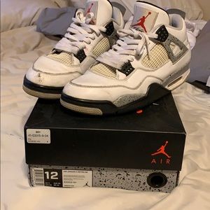 Used air Jordan 4 cement
